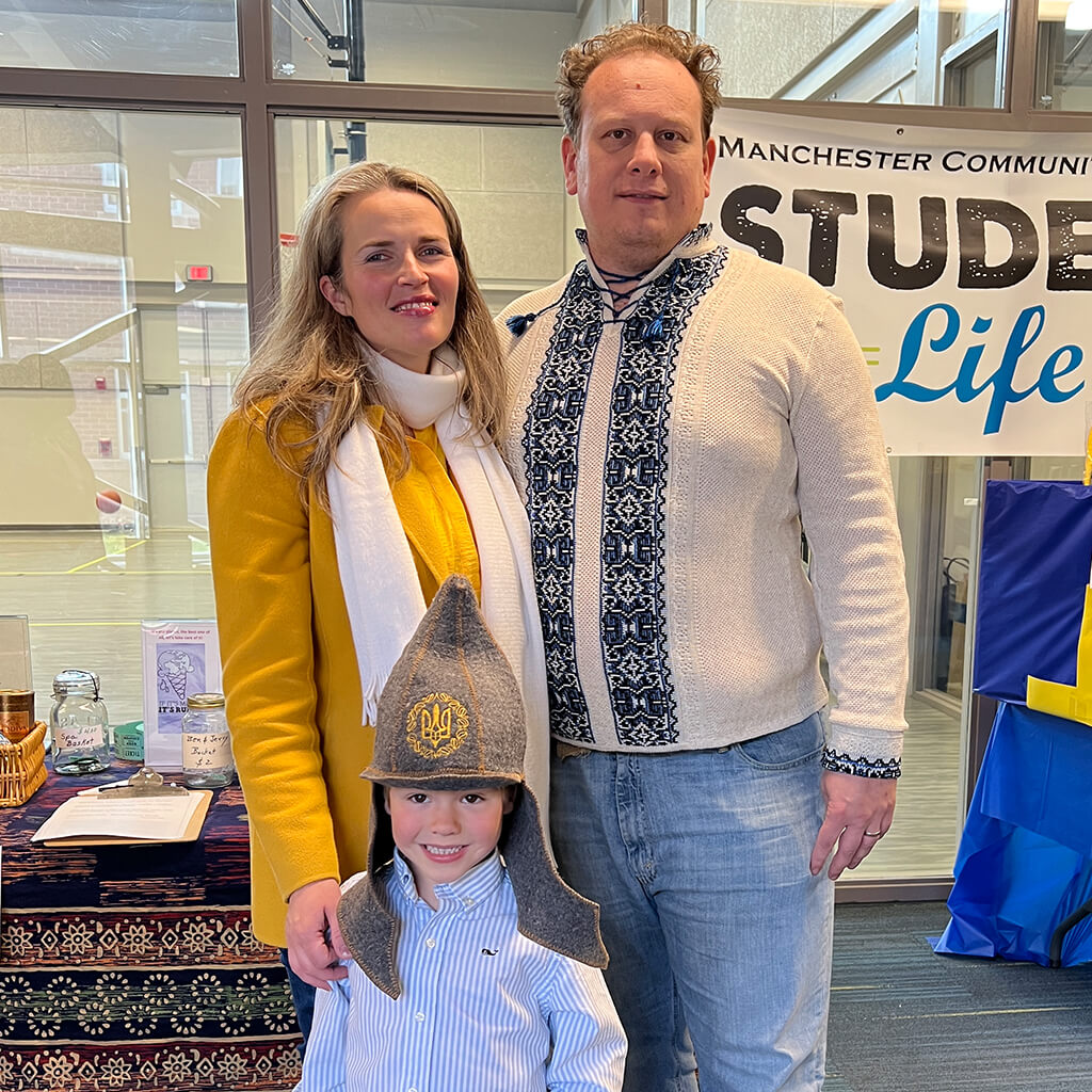 An MCC alumna and her family attend a fundraiser for Ukraine.